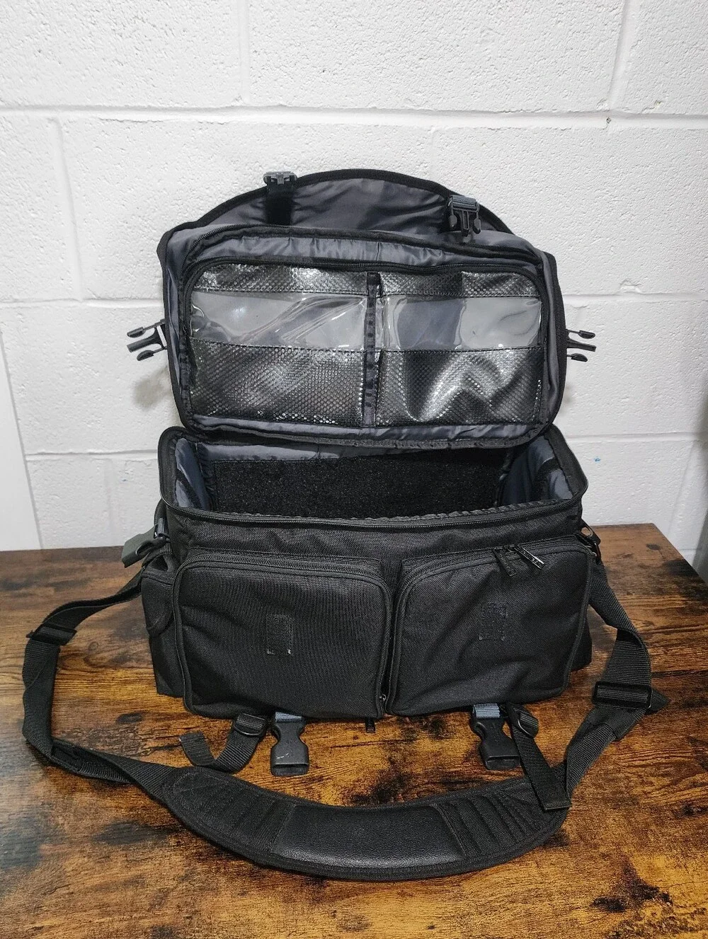 Tamrac pro12 black